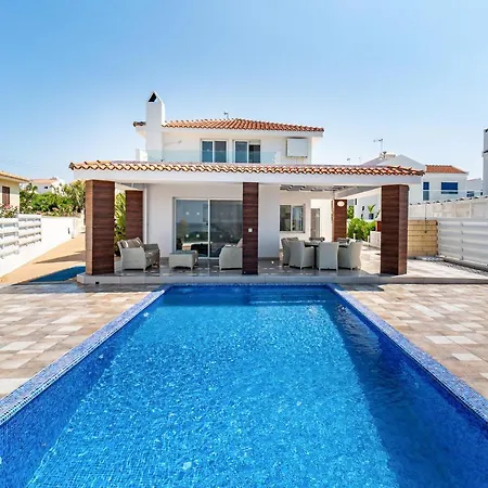 Beach Front Aqua Marina By Ezoria Villas Paralimni Exterior photo